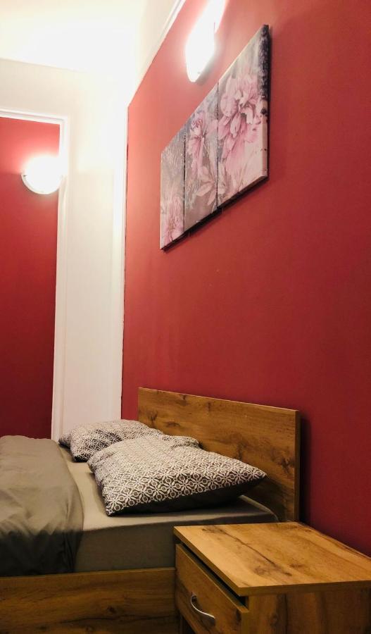Nights Bucharest Apartment Oldtown ภายนอก รูปภาพ